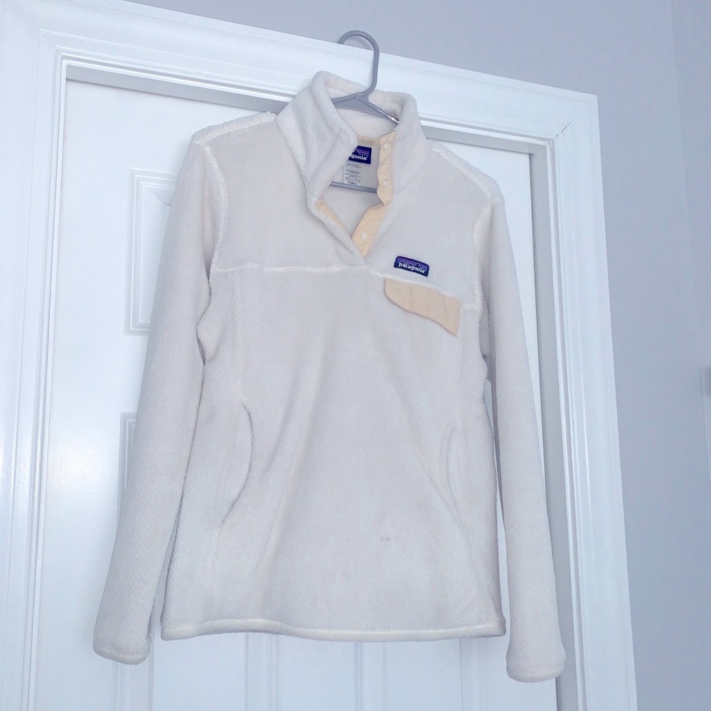 Cream Patagonia pullover
